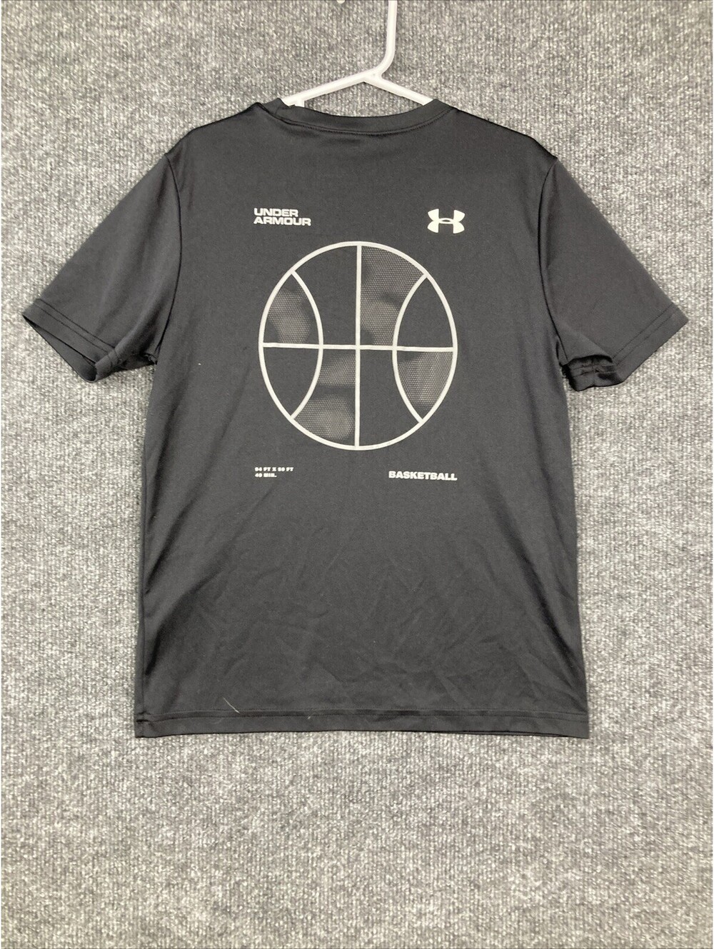 Under Armour Youth Small Black Basketball S/S  T-Shirt EUC